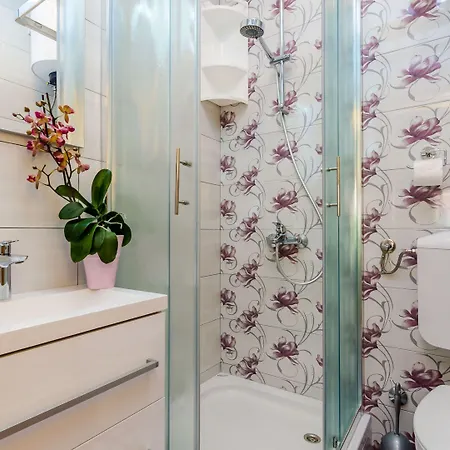 Apartment And Frane - Double